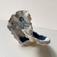 Load image into Gallery viewer, Wild Love Oyster
